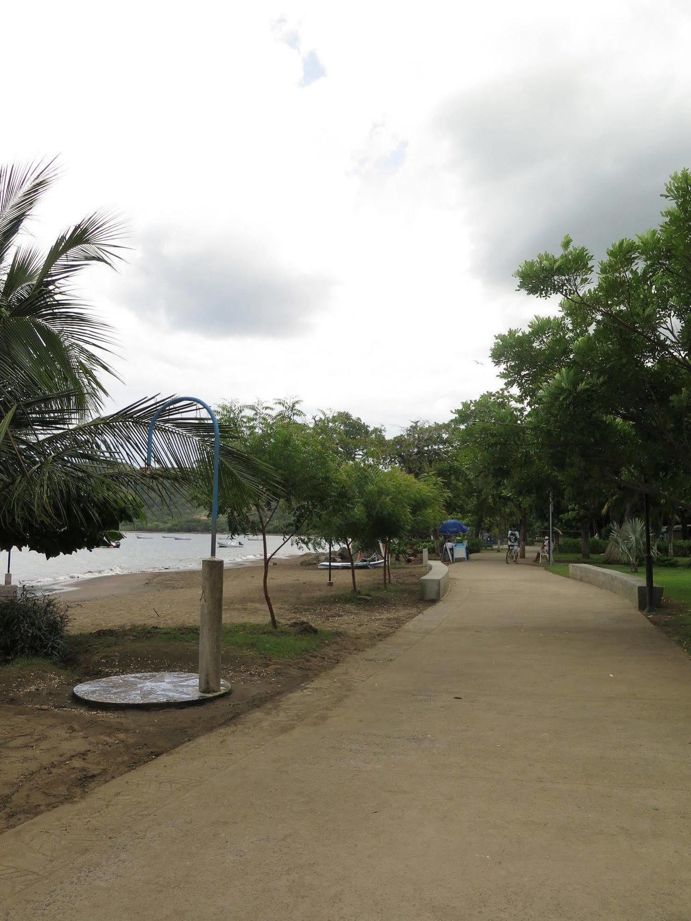 Hotel Savannah Playas del Coco Bagian luar foto